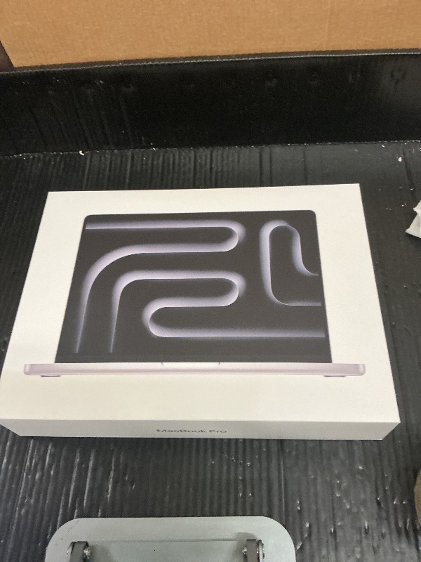 Photo 1 of Apple 2025 MacBook Pro Laptop with M5 chip with 10?core CPU and 10?core GPU: Built for Apple Intelligence, 14.2-inch Liquid Retina XDR Display, 24GB Unified Memory, 1TB SSD Storage; Silver