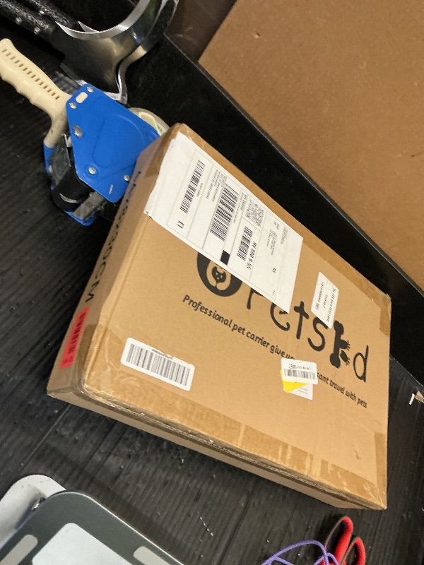 Photo 1 of Petskd Top and Side Expandable Pet Carrier 18x11x11 Inches Delta United Airline Approved, Soft-Sided Carrier for Small Cats and Dogs with Locking Safety Zippers and Anti-Scratch Mesh(Black)