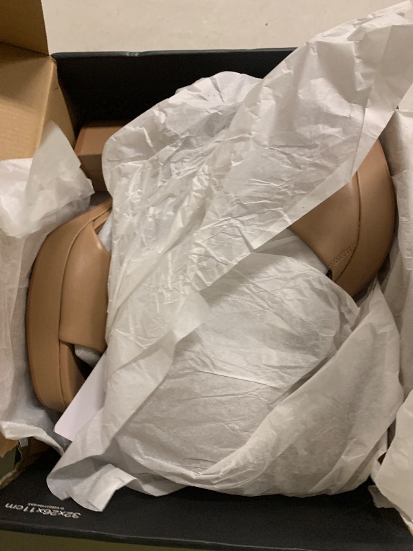 Photo 1 of Naturalizer Womens Pearlyn Platform Sandal Taupe Leather 11 W