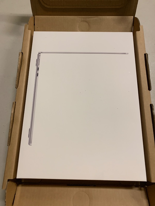 Photo 1 of Apple 2025 MacBook Air 13-inch Laptop with M4 chip: Built for Apple Intelligence, 13.6-inch Liquid Retina Display, 24GB Unified Memory, 512GB SSD Storage, 12MP Center Stage Camera, Touch ID; Silver