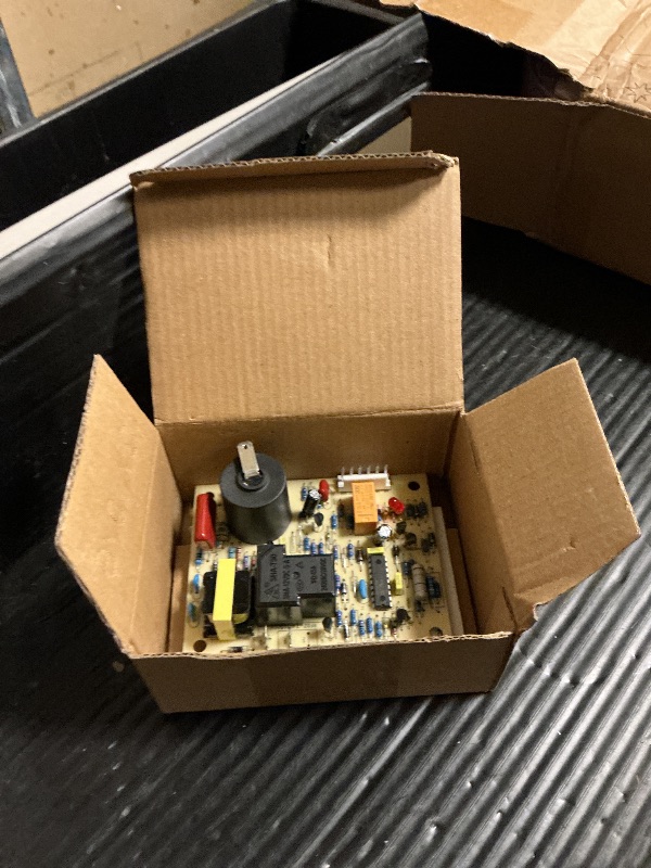 Photo 1 of 31501 33488 33727 RV Gas Furnace Ignition Circuit Control Board Compatible with Atwood Dometic Hydro Flame 7912-II 7916-II 7920-II 8012-II 85-I/II/III/IV 8900-I/II/III Series, Replace for 30575