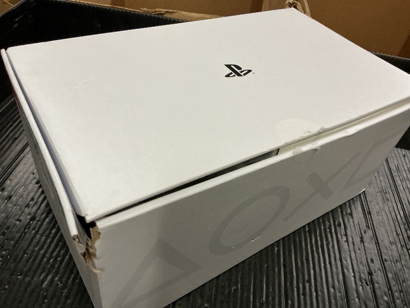 Photo 1 of PlayStation VR2 Horizon Call of The Mountain™ Bundle (PSVR2)