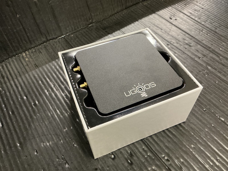 Photo 1 of Ugoos AM6B Plus TV Box Amlogic S922X-J Android 9.0 DDR4 4GB RAM 32GB ROM WiFi6 1000M Ethernet USB 3.0 BT5.0 4K H.265 HDR TV Box