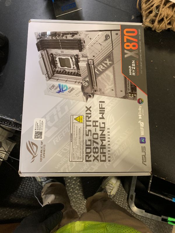 Photo 1 of ASUS ROG Strix X870-A Gaming WiFi AMD AM5 X870 ATX Motherboard 16+2+2 Power Stages, Dynamic OC Switcher, Core Flex, DDR5 AEMP, WiFi 7, 4X M.2, PCIe® 5.0, Q-Release Slim, USB4®, AI OCing & Networking