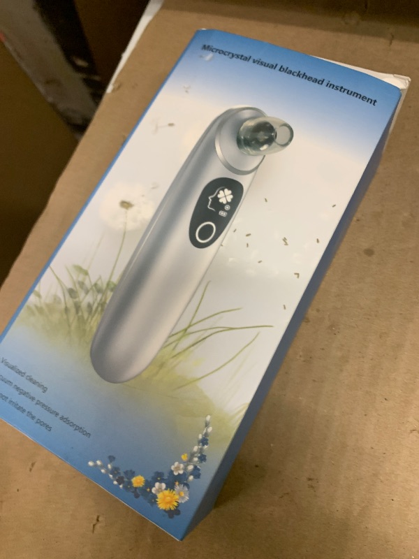 Photo 1 of 2025 Pore Vacuum with Camerafor, USB Rechargeable Blackhead Remover Vacuum,3 Levels Adjustable Pore Vacuum Blackhead Remover, 6 Suction Heads,Face Vacuum Pore Cleanser for Women & Men-White