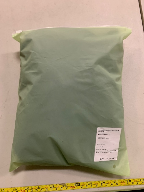 Photo 1 of +MD Diabetic Socks For Men Women Non-Binding Cushioned Moisture Wicking Diabetic Crew Dress Socks 6 Pairs Black Cushion Size 10-13