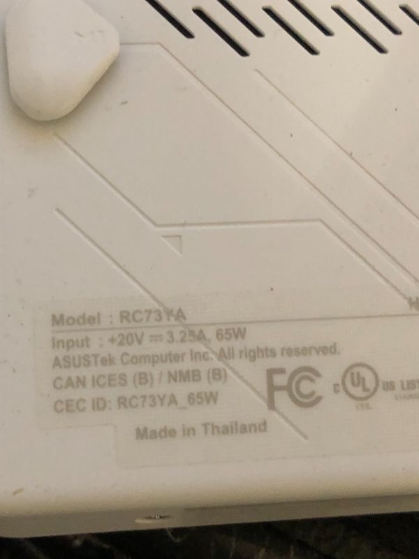 Photo 1 of NON FUNCTIONAL - PARTS ONLY ----------------------------------------------------------------------------------------------------ASUS ROG Xbox Ally – 7” 1080p 120Hz Touchscreen Gaming Handheld, AMD Ryzen Z2 A, 16GB RAM, 512GB SSD, White