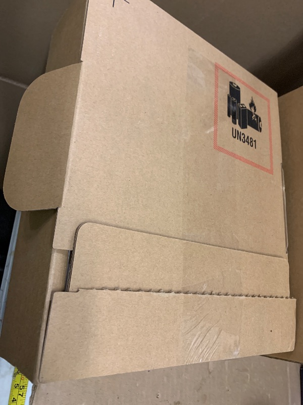 Photo 1 of Apple AirPods Max Wireless Over-Ear Headphones, Pro-Level Active Noise Cancellation, Transparency Mode, Personalized Spatial Audio, USB-C Charging, Bluetooth Headphones for iPhone - Starlight