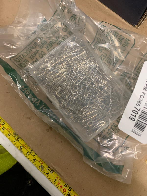 Photo 1 of 300pcs Safety Pins for Clothes, 0.94 Inch Silver Small Quilting Hijab Pins Tiny Mini Without Loop Sewing Accessories for Handmade Crafting Quilting Knitting Sewing Tag Trim Fastening Clip