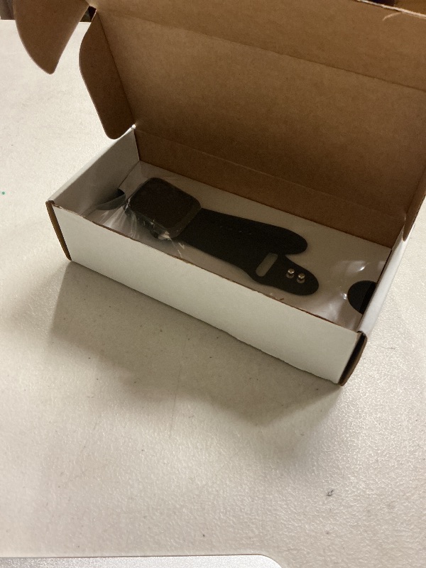 Photo 1 of Apple Watch SE (2nd Gen) (GPS, 44mm) - Midnight Aluminum Case with Midnight Sport Band, M/L (Renewed)