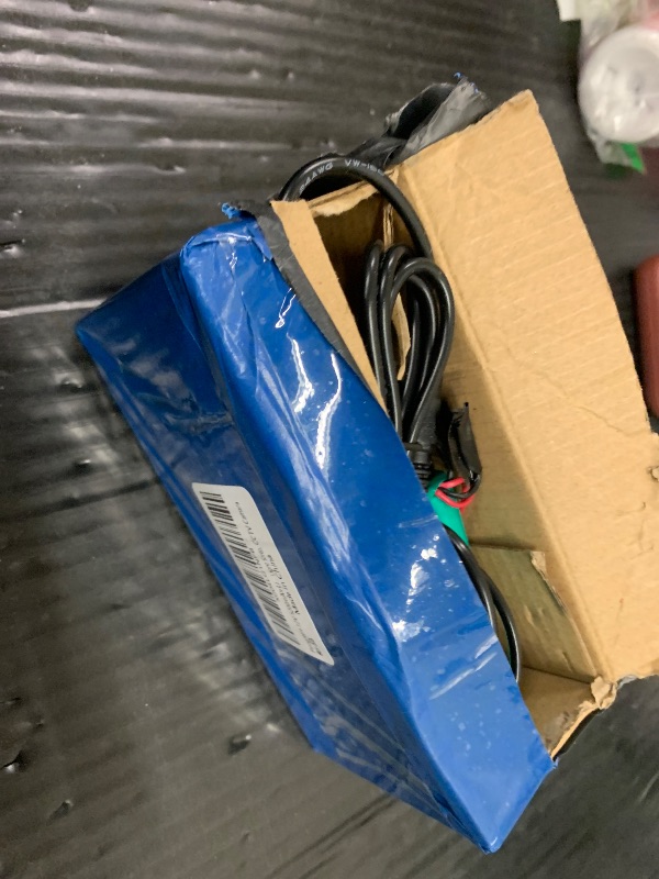 Photo 1 of 12v 2800mah hium ion Battery Pack with Charger & DC5521 Connector Compatible with 12V Devices, RC Car, Solar,CCTV Camera,Electronic Organ, Bike-Light, DIY Project, Radio,Fishing Light,LED Strip