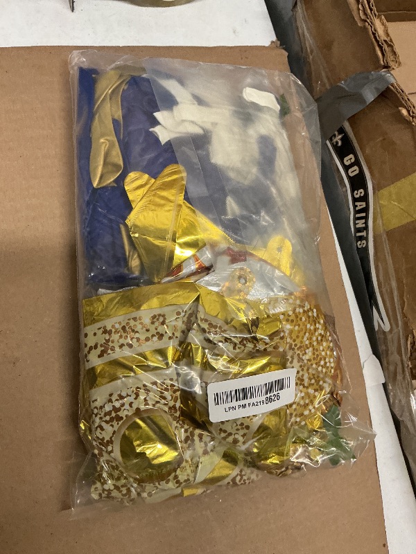 Photo 1 of 121pcs Royal Blue Gold Birthday Party Decorations with Happy Birthday Banner Foil Balloons for 16th 18th 21st 24th 32th 40th 50th 60th Birthday Decorations for Men