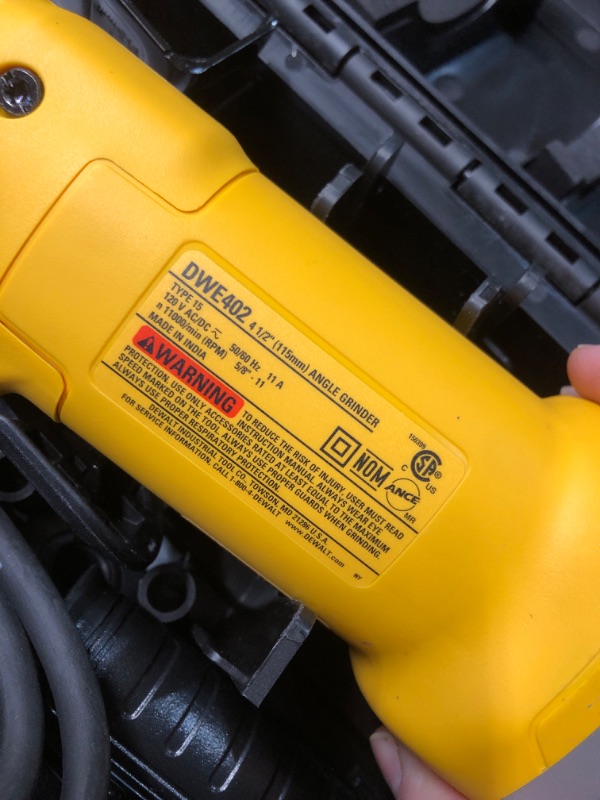 Photo 1 of (USED/FAIR) DEWALT Angle Grinder, 4.5 Inch, 11 Amp, With Paddle Switch (DWE402)
