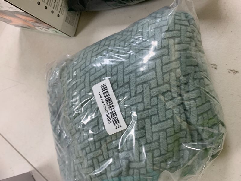 Photo 1 of Yoovat Magic Sofa Covers Magic Sofa Couch Covers 2024 New Wear-Resistant Universal Sofa Cover Stretch for Sectional Slipcovers (Texture-Green,Chaise Cover)