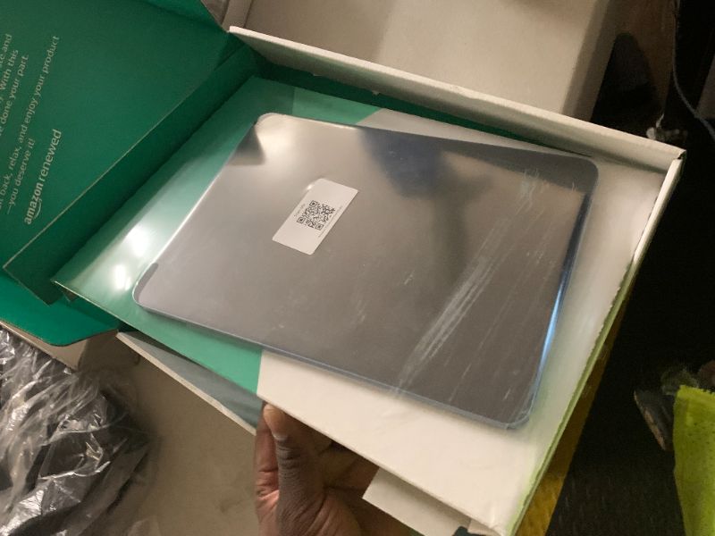 Photo 1 of Apple 2022 iPad Air 5th Gen. 10.9-inch, Wi-Fi, 64GB, Blue (Renewed Premium)