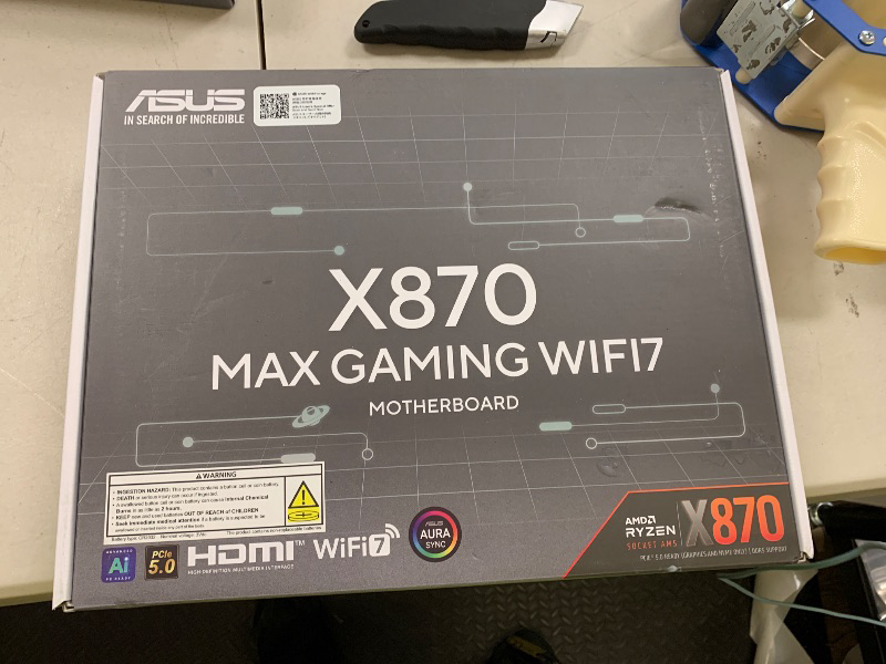 Photo 1 of ASUS X870 MAX Gaming WIFI7 AMD AM5 ATX Motherboard, 12+2+1 80A DrMOS, DDR5, PCIe 5.0 x16 Q-Release, 3X M.2, Wi-Fi 7 Q-Antenna, 2.5Gb LAN, USB4® Type-C®, USB-C® 20Gbps, BIOS Flashback™, Aura Sync