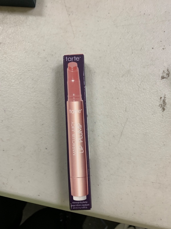 Photo 1 of tarte maracuja juicy lip plump – Hydrating & Volumizing Lip Plumper Gloss Balm with Nourishing Hyaluronic Acid & Vitamin E, Plumps & Moisturizes, Vegan & Cruelty-Free