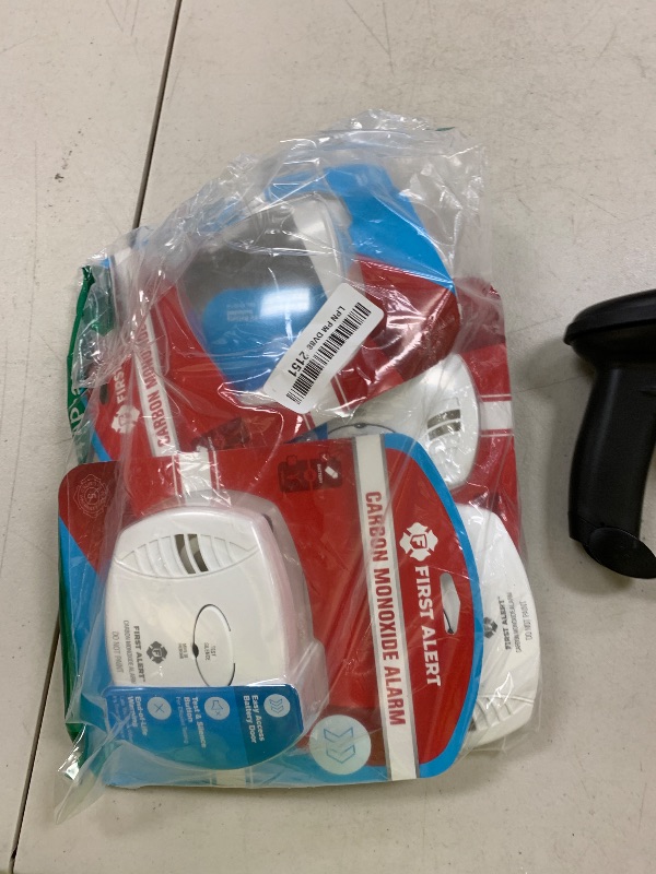 Photo 1 of FIRST ALERT CO400-3 Carbon Monoxide Detector, Battery Operated, White , 3-Pack -CO400-3