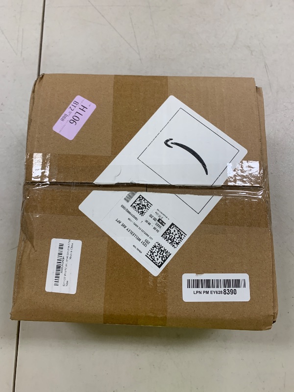 Photo 1 of 82.5" x 3.5" White PVC Vertical Blind Replacement Slats Curved Smooth (5 Pack)
