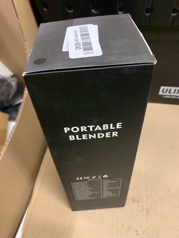 Photo 1 of 3.16oz Cordless Mini 213 Watt Portable Blender-for Smoothies Freshly Squeezed Juices 1254mAh Self Cleaning and BPA Free Portable Juicer with 3.2 Sharp Blade QINHEIDE