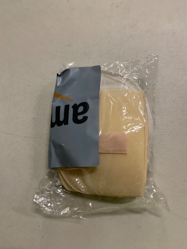 Photo 1 of 2 Pairs Set-in Shoulder Pads, 1.5cm Foam Shoulder Pads, Breathable Sponge Pads, Shoulder Enhancer Sewing Supplies for Women Men Sloping High Low Shoulders Blazer Suit T-Shirt (Flesh Color+White)