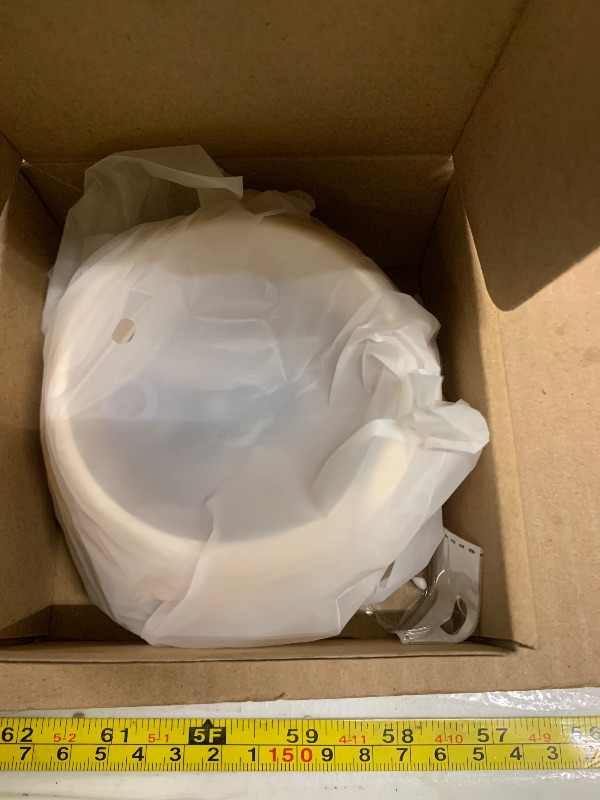 Photo 1 of 30 oz Leak-Proof Flip Straw Replacement Lids Replacement Suitable For 30oz Stanley Cup QUENCHER H2.0 Tumbler Reusable Food-grade Silicone Stanley Cup Accessorie Leak-free (Cream)