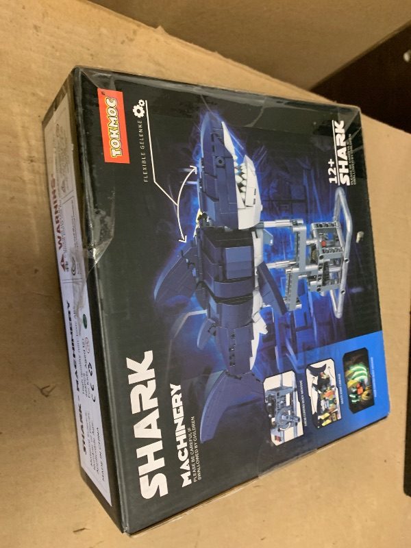 Photo 1 of *INCOMPLETE** Jorumo Shark Building Block Set for Boy 8-12, Ideas Sea Animal Building Blocks Toys with Lighting and Rotatable Link Components, STEM Toys for Kids Adults Crossing Ocean Lovers, 666Pcs