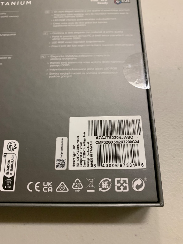 Photo 1 of CORSAIR Dominator Titanium RGB DDR5 RAM 32GB (2x16GB) DDR5 7200MHz CL34 Intel XMP iCUE Compatible Computer Memory - Black (CMP32GX5M2X7200C34)