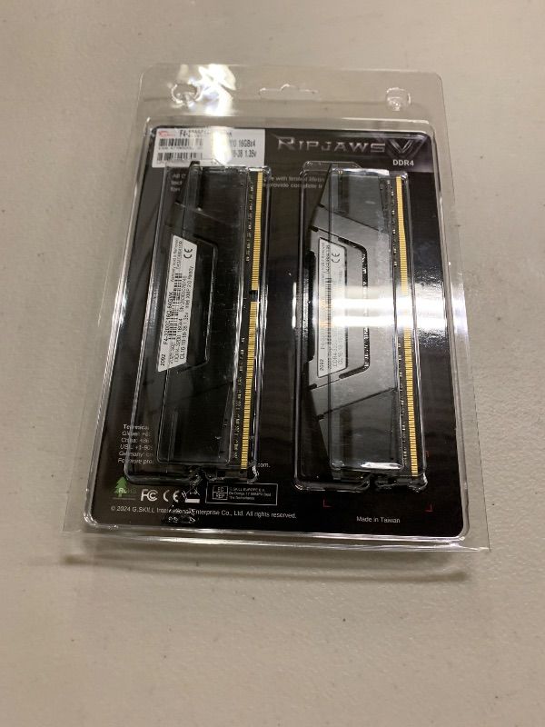 Photo 1 of G.SKILL RipjawsV Series DDR4 RAM (XMP) 64GB (4x16GB) 3200MT/s CL16-18-18-38 1.35V Intel AMD Desktop Computer Memory U-DIMM - Black (F4-3200C16Q-64GVK)