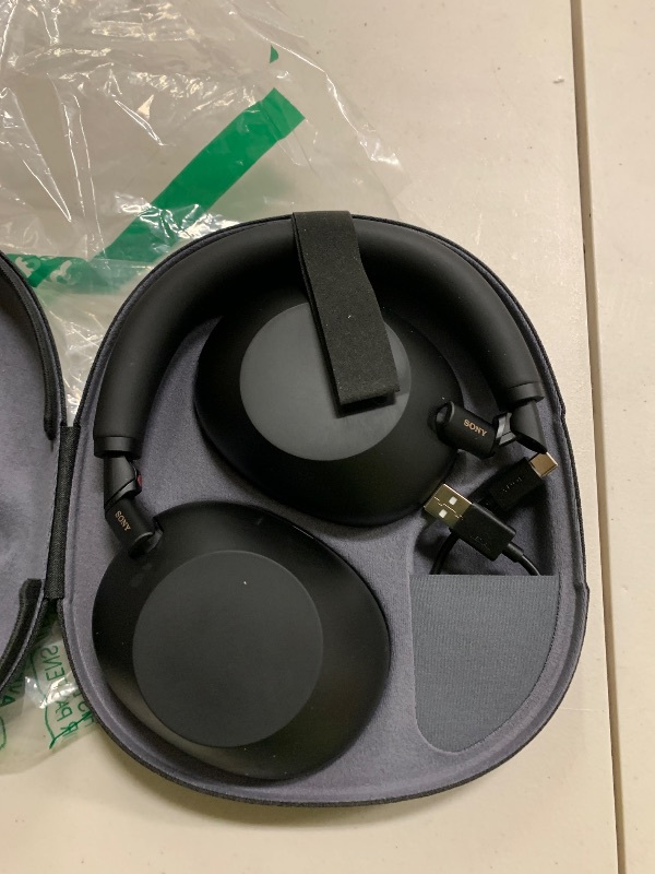 Photo 1 of Sony WH-1000XM6 The Best Noise Canceling Wireless Headphones