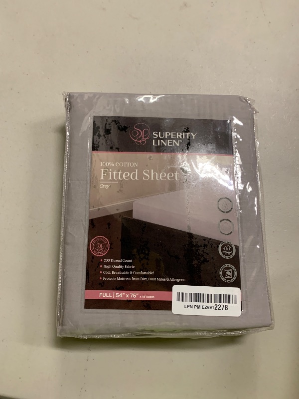Photo 1 of Superity Luxurious Hotel Quality Full Fitted Sheet 100% Cotton Ultra Soft, Skin-Friendly & Hypoallergenic Deep Pocket Fits 16 Mattress Easy Care & Snug Fit (Full Size - 54 X 75)