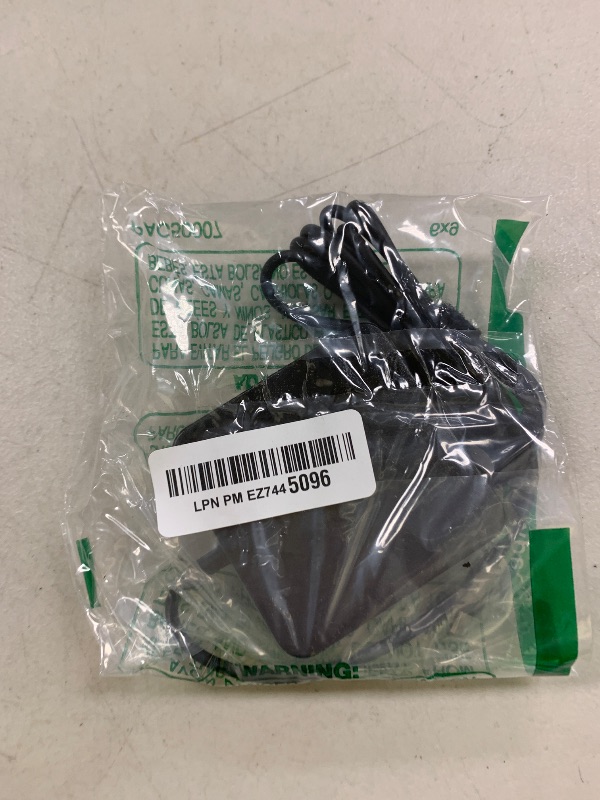 Photo 1 of 65W USB C Power Adapter, Fiattigear Type C Power PD Wall Fast Charger Compatible with Mac Book Pro, Dell Latitude, Lenovo, Huawei Matebook, HP Spectre, Acer Chromebook and Any Laptops or Smart Phones1