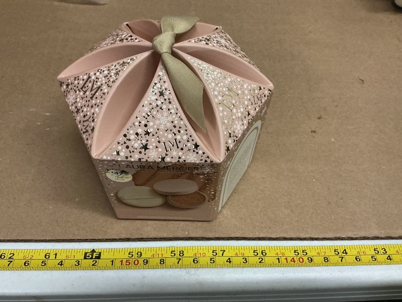 Photo 2 of Laura Mercier Translucent Loose Setting Powder & Puff Set Divinely Flawless: 24 HR Shine Control, Soft Matte Finish, Long Lasting Wear, Best for Normal to Oily Skin, Medium Deep