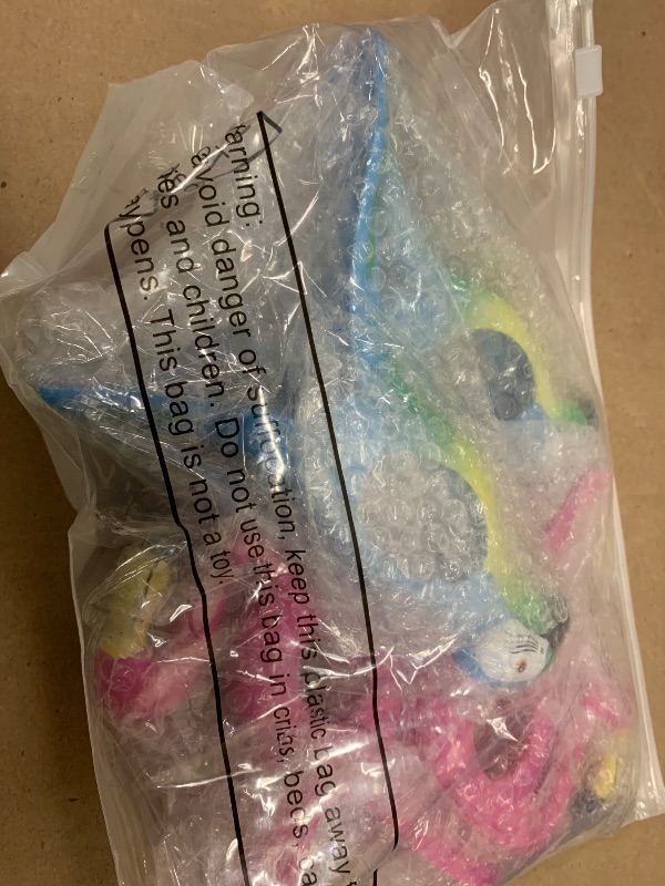 Photo 1 of 4 Pieces Beach Towel Clip Jumbo Size Chair Clips Towel Holder Clothes Pegs Christmas Stocking Clamp for Cruise Patio Pool Holiday Vacations(Parrot, Flamingo,Blue, Pink)