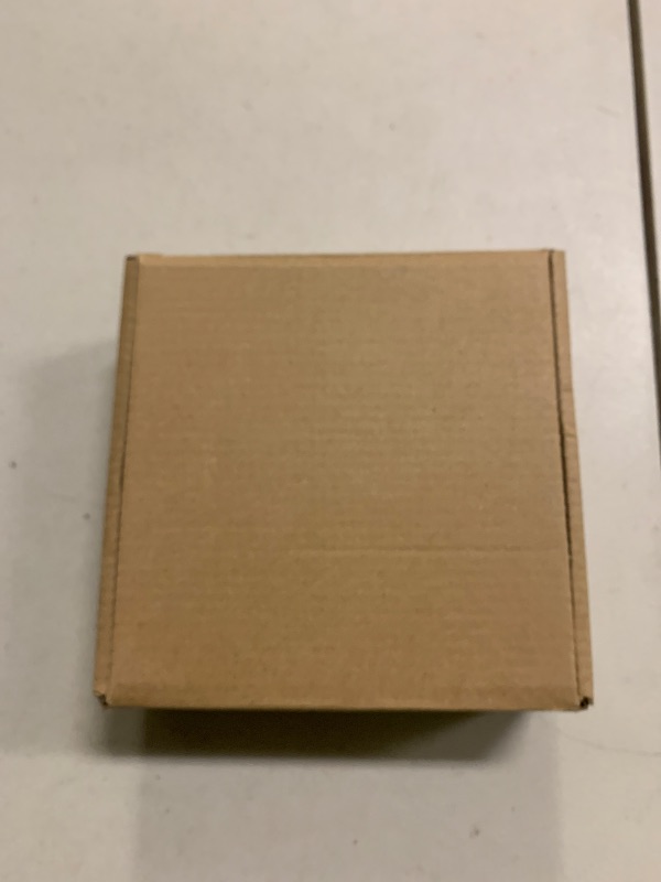 Photo 1 of 18PCS White Large Scallop Purely Natural Seashells 4-5in and Medium Shells 2-3in for Crafting, Scallop Shells Bulk for Beach Wedding Decorations, Ocean Seashell Party Decorations, Cooking or Painting