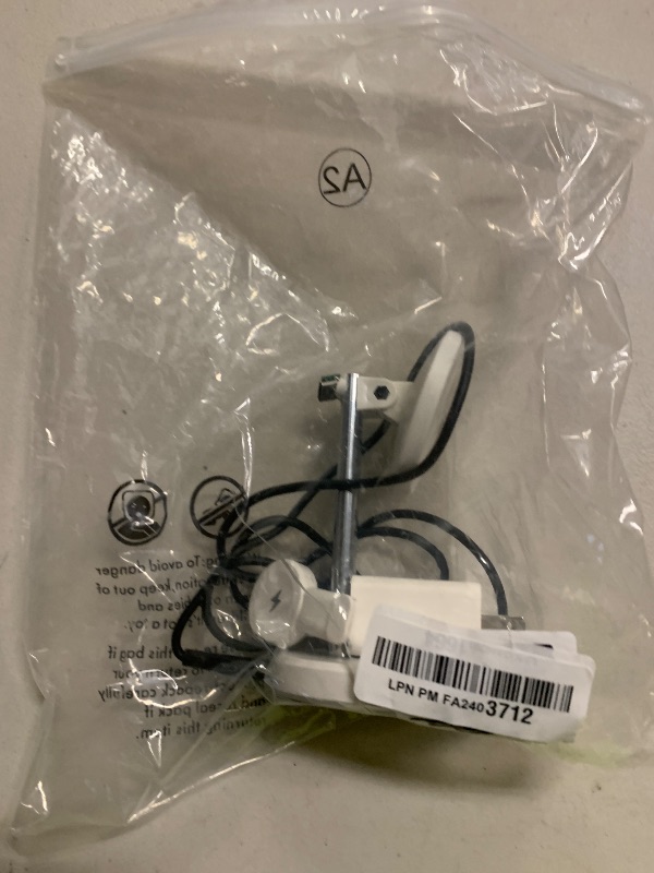 Photo 1 of 3 in 1 Wireless Charging Station,Detachable Apple Watch Charger & 15W Charger Stand for MagSafe for iPhone, Wireless Charger for Multiple Devices iPhone 16/15/14/13&Watch&AirPods?White?