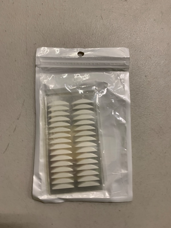 Photo 1 of 4MM 960Pcs Natural Invisible Single Side Eyelid Tape Stickers Medical-use Fiber Eyelid Lift Strip, Instant pull eyes, Perfect for Uneven Mono-Eyelids, Large