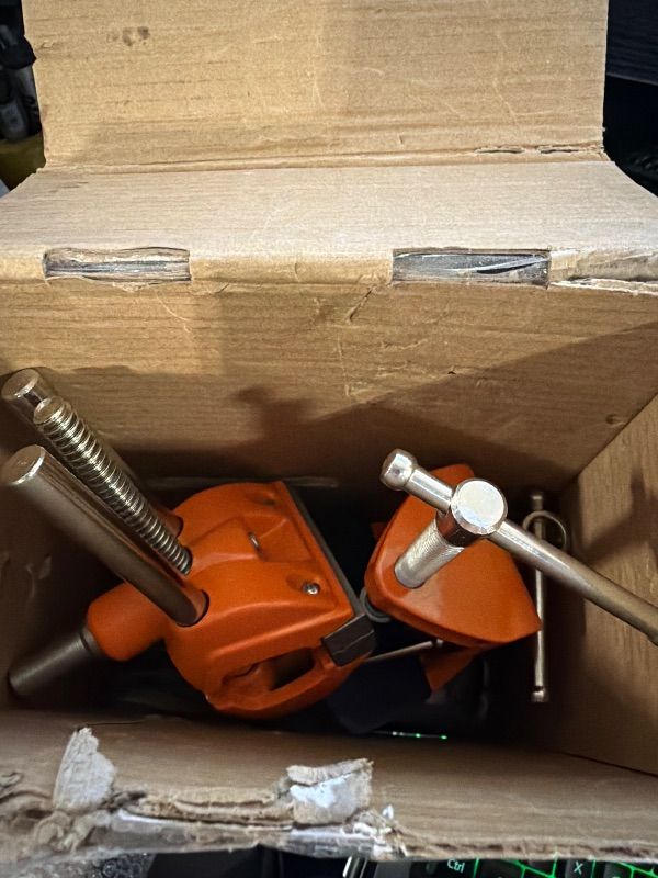 Photo 4 of *USED*
MAXMAN Clamp Bench Vise with Post Universal, Woodworking Vise, 360° Heavy Duty Cast Steel, Table Clamp Vise with Swivel Base for Workbench DIY Projects, Handcraft Creations