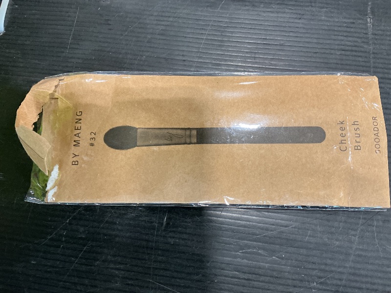 Photo 1 of [SOO ADOR] BY MAENG #32 Cheek Brush - Precision Tool for Blush Application and Defined Cheek Colors | Designed by K-Pop Makeup Artist Maeng | Makeup Brush Blush Brush