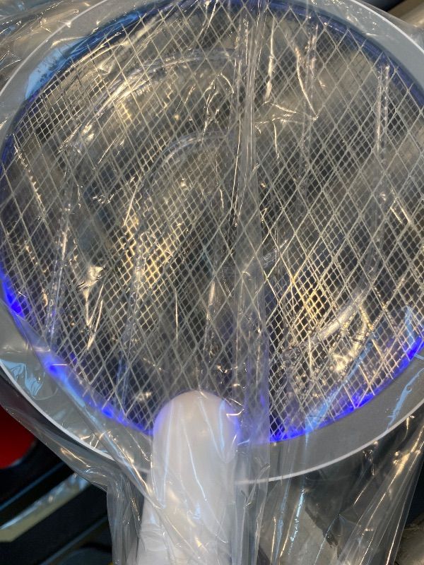 Photo 1 of *USED*
Electric Fly Swatter Racket, Mosiller 2 in 1 Smart Bug Zapper with USB Rechargeable Base, Powerful Mosquitoes Trap Lamp & Fly Killer with 3-Layer Safety Mesh for Home, Bedroom, Kitchen, Patio?1 Pack?