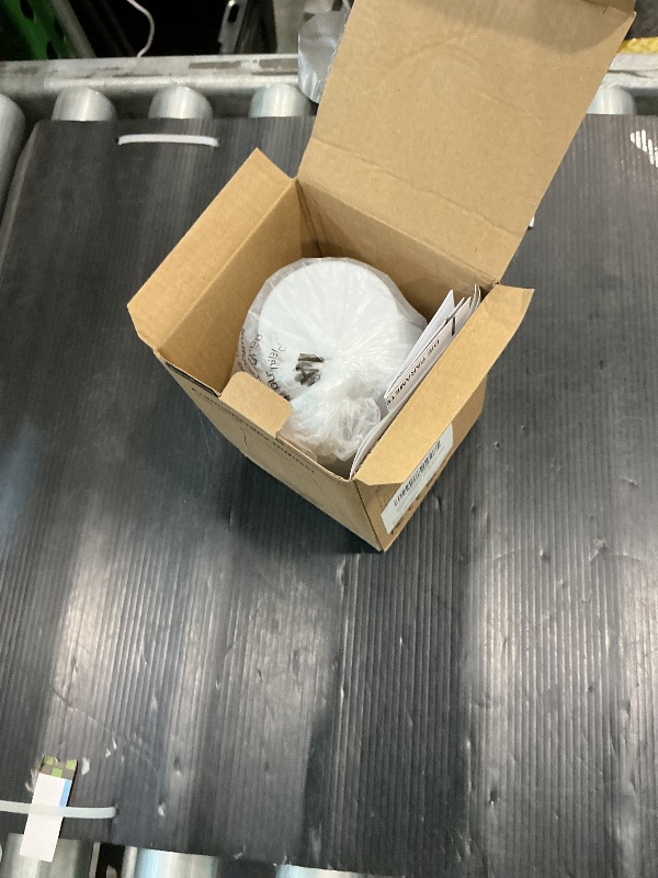 Photo 1 of *****SAME ITEM****InnoGear Essential Oil Diffuser, Ultrasonic Diffusers for Home Aromatherapy Humidifier for Bedroom Room 7 Colors LED 2 Mist Mode Auto Off, Basic White