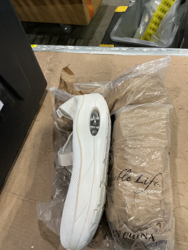 Photo 1 of *USED*
Git-up Women's Arch Support Walking Shoes, Comfortable Non Slip Orthopedic Sneakers for Ladies, Breathable Mesh Nursing Work Shoes for Plantar Fasciitis A-White