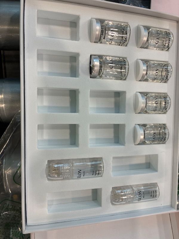 Photo 1 of **Missing**
Glov Beauty Micro Infusion System for Face & Lips – 0.25mm 24k Gold Cosmetic Facial Stamp with Hyaluronic Acid, Collagen Peptides & Licorice Root Serum Ampoules (4x Infusion Application, 12x Serums)