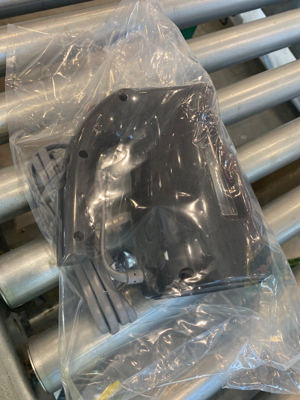 Photo 1 of *USED*
HiLIFE Steamer for Clothes, Portable Handheld Design, 240ml Big Capacity, 700W, Strong Penetrating Steam, Removes Wrinkle, for Home, Office(ONLY FOR 120V)-Black