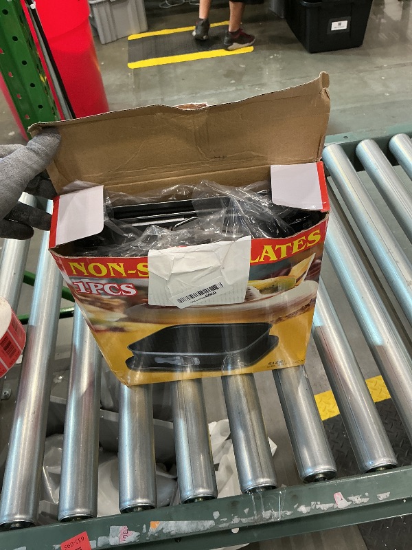 Photo 1 of SOUJOY Set of 2 Springform Cake Pan, Non-stick Square Cheesecake Pan, Cake Pan with Removable Bottom, Ice Cream Cake Bakeware, Black