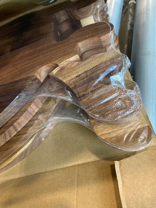 Photo 1 of *MINOR DAMAGE - USED*
Ziliny 6 Pcs Christmas Appetizer Platter 12 Inch Christmas Cutting Board Acacia Serving Trays Wood Charcuterie Board Tray Snack Dessert Candy Dish Plate for Kitchen Gifts(Deer Antle)