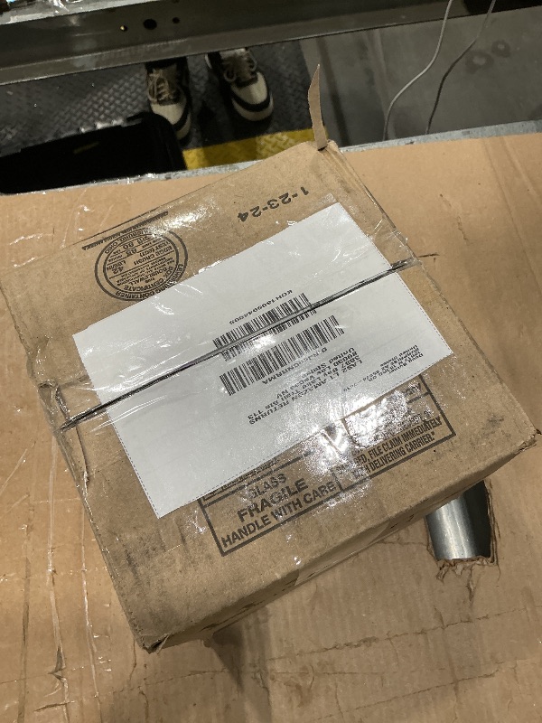 Photo 1 of **MINOR CRACK, SEE IN PHOTOS**Anchor Hocking Batter Bowl, 2 Quart Glass Mixing Bowl