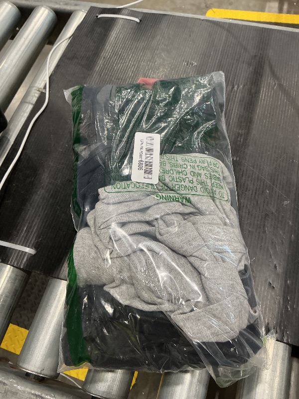 Photo 1 of *USED*
Fruit of The Loom Men's Coolzone Boxer Briefs (Assorted Colors), Short Leg - 7 Pack - Black/Gray, Large (7SBL7AM)