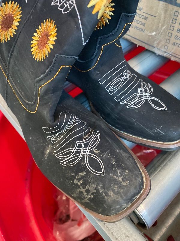 Photo 1 of *MINOR DAMAGE - USED*
gloryinterest Cowboy Boots for Women Mid Calf Cowgirl Western Boots Sunflower Embroidery Stitched Square Toe Low Heel Black Brown Yellow US6-10.5, black, 41