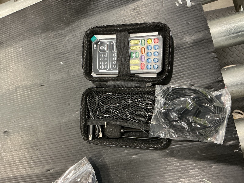 Photo 1 of I9 Voice Changer Set, Mini Live Broadcast Voice Disguiser, Portable Sound Board Voice Changer, 8 Different Sounds/Sound Effects, for iOS, for Android (English Version)